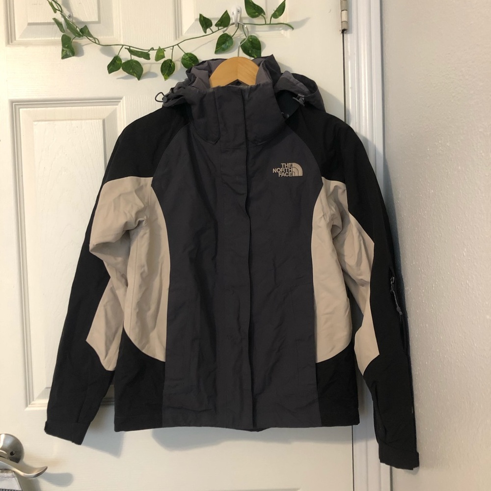 The North Face Women’s Jacket